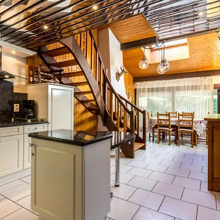 Duplex 2 Au Centre Village, Proche Pistes, Avec Garage Et Balcon - Fr-1-437-28 *